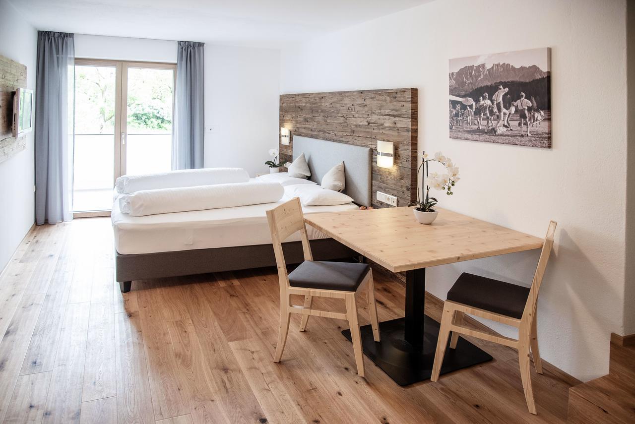 Appartement- Und Wellnesshotel Winkler Falzes Exterior foto